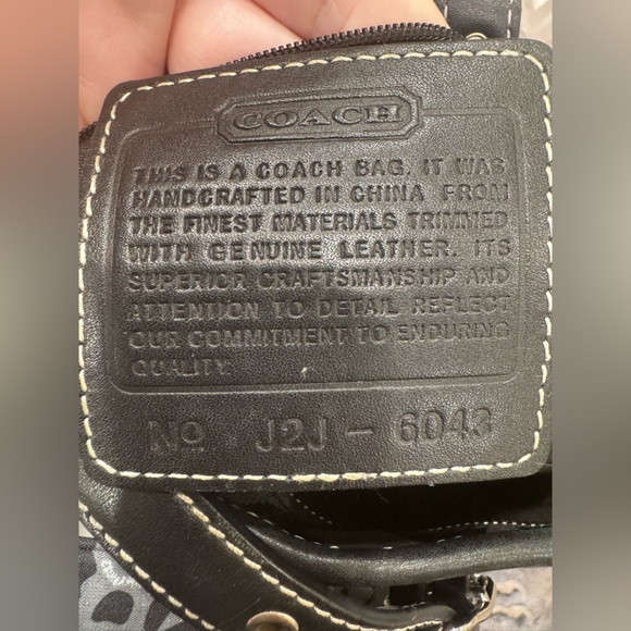 Coach Black🖤Signature Rare Mini Vintage Tote #6043 - Picture 8 of 8